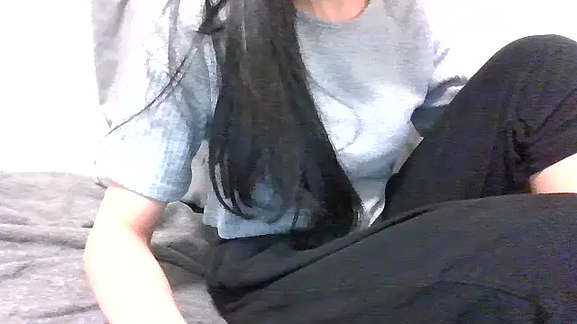 Snapshot of Sexy_asianxx chatting on 02/15/26, 08:02 Sexy asianxx online show from 02/15/26, 08:02