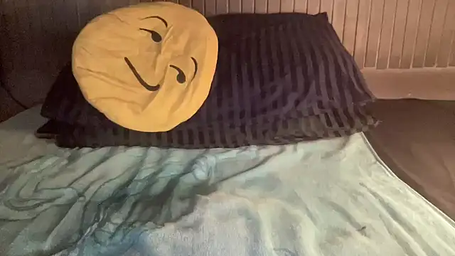 Snapshot of arab_cumshot chatting on 12/14/25, 04:56 arab cumshot online show from 12/14/25, 04:56