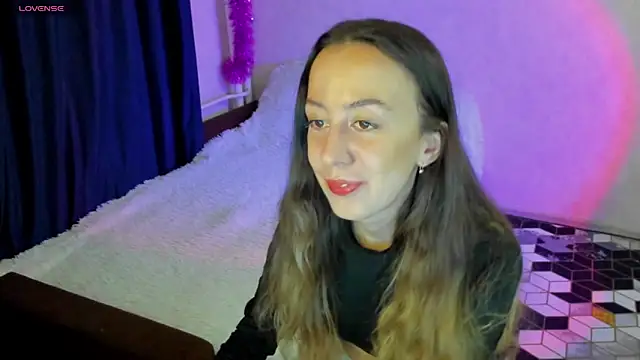 CurlySteph online show from 12/20/24, 04:36