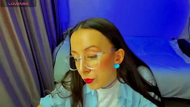 CurlySteph online show from 03/18/26, 07:17