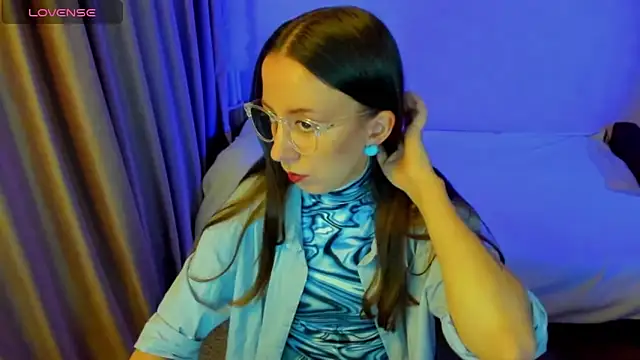 CurlySteph online show from 04/15/26, 06:48