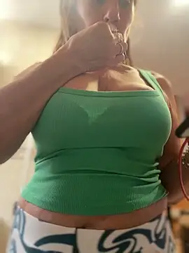 camelia3 online show from 02/22/26, 11:53