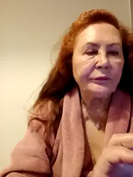 Hottie-Mom online show from 04/20/26, 08:10