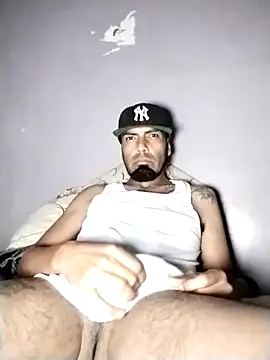 Snapshot of Chacal_Armyy chatting on 11/05/25, 04:12 Chacal Armyy online show from 11/05/25, 04:12