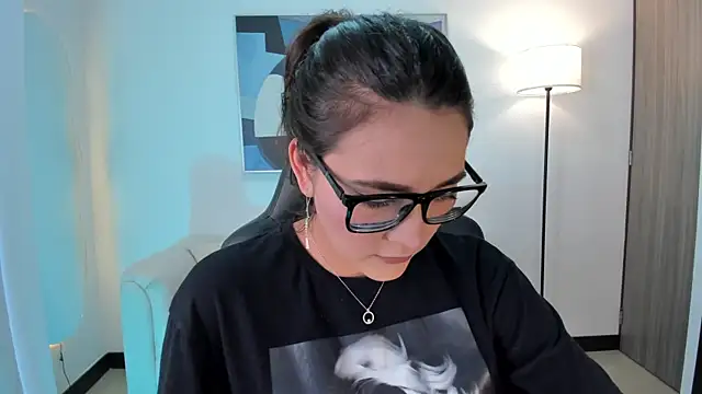 Snapshot of SaraParker_ chatting on 07/14/26, 08:14 SaraParker online show from 07/14/26, 08:14