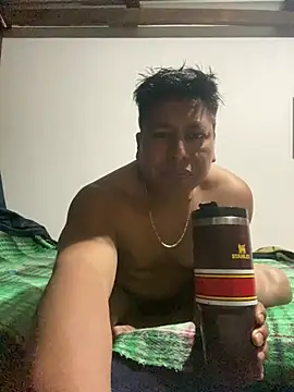 Snapshot of eamisay chatting on 04/07/26, 04:57 eamisay online show from 04/07/26, 04:57