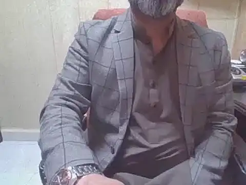 hairymaster95 online show from 12/01/25, 04:17