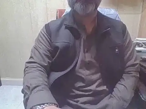 hairymaster95 online show from 12/16/25, 04:17