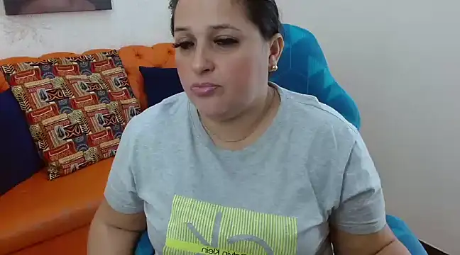 Kerly Doll online show from 02/13/25, 06:16