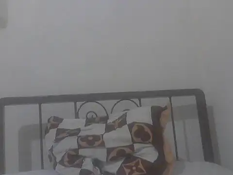 Snapshot of PRETTY-MI chatting on 03/28/26, 08:41 PRETTY-MI online show from 03/28/26, 08:41