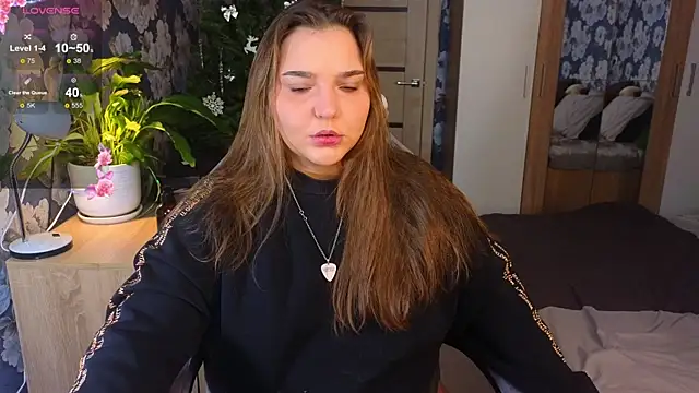  momiji  online show from 01/18/26, 01:15