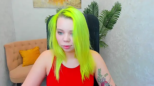 Snapshot of EnergyBunny_1 chatting on 02/18/25, 05:42 EnergyBunny 1 online show from 02/18/25, 05:42