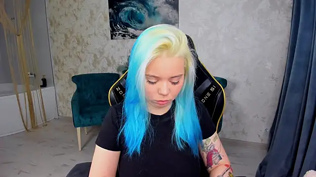 EnergyBunny 1 online show from 12/03/25, 07:23