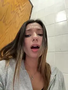  MiaQueen  online show from 12/08/24, 09:19