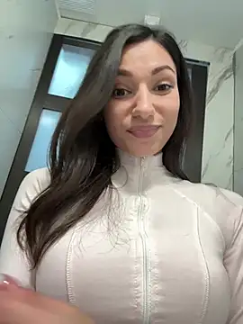  MiaQueen  online show from 02/04/26, 07:53