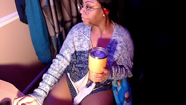 Snapshot of LEXIJAYNEX chatting on 02/17/25, 02:26 LEXIJAYNEX online show from 02/17/25, 02:26