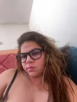 Snapshot of nurse_becky chatting on 12/22/24, 01:34 nurse becky online show from 12/22/24, 01:34