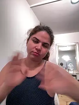 Snapshot of nurse_becky chatting on 03/05/25, 10:32 nurse becky online show from 03/05/25, 10:32