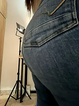 Snapshot of nurse_becky chatting on 11/20/25, 10:20 nurse becky online show from 11/20/25, 10:20