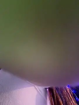 Snapshot of nurse_becky chatting on 12/04/25, 11:02 nurse becky online show from 12/04/25, 11:02