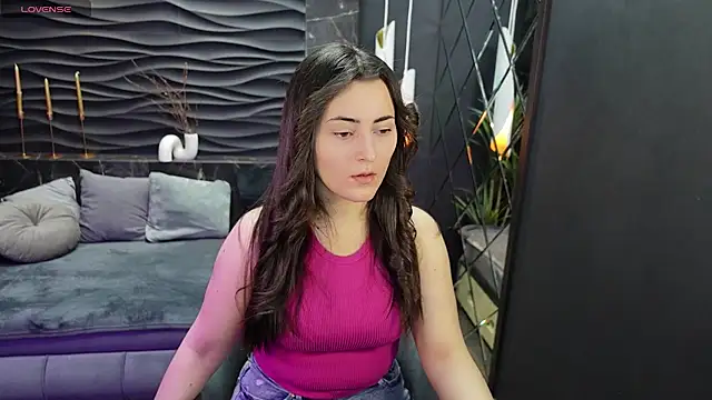 KylieMellow online show from 02/15/25, 06:02