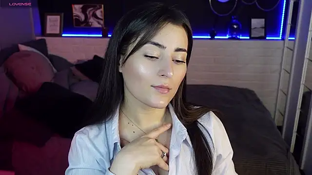 KylieMellow online show from 02/28/25, 08:53