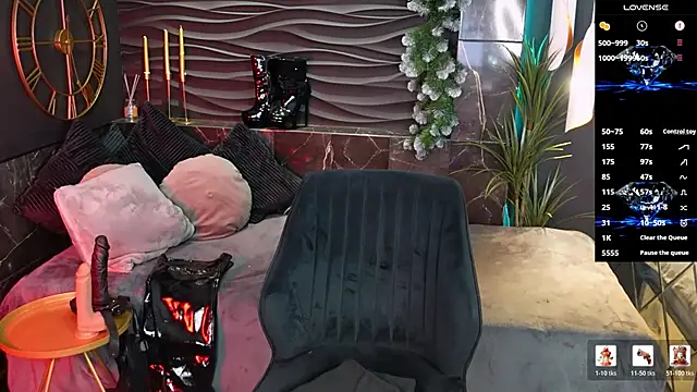 KylieMellow online show from 01/12/26, 01:16