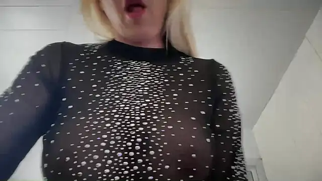 Reyna63 online show from 11/04/25, 07:02