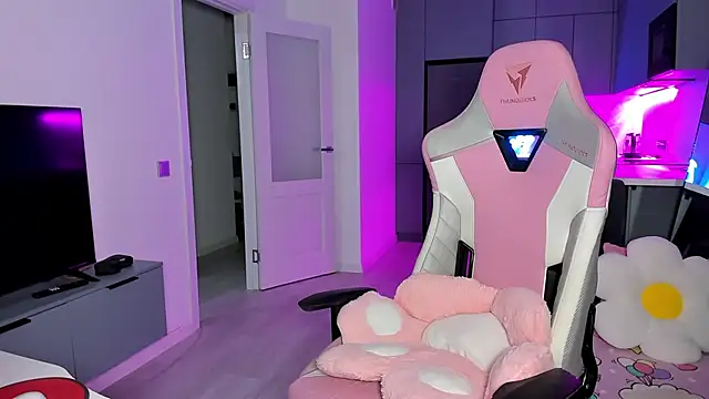 wow lovie online show from 03/10/26, 04:28