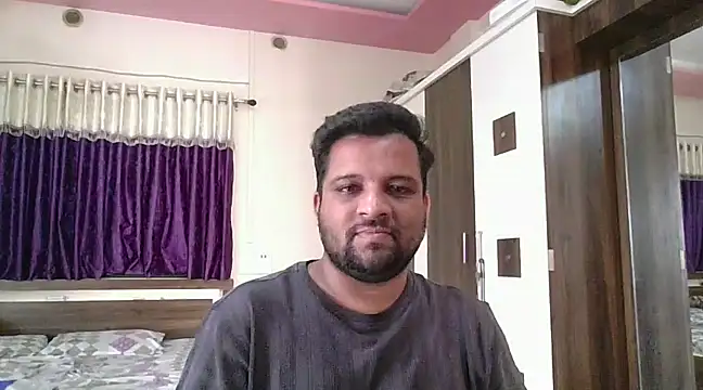 Snapshot of dhruv_love chatting on 02/06/25, 11:21 dhruv love online show from 02/06/25, 11:21