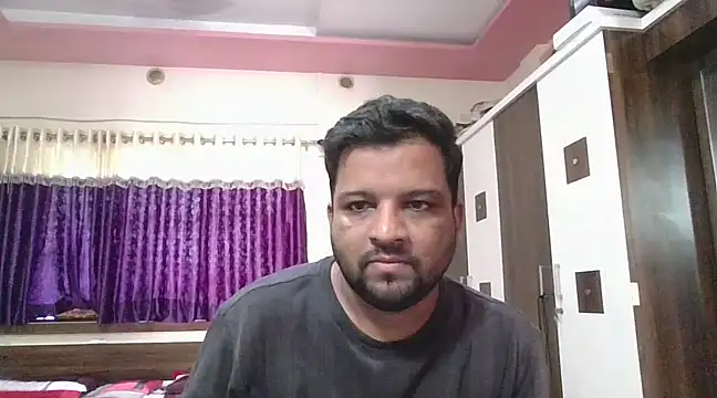 Snapshot of dhruv_love chatting on 02/28/25, 05:37 dhruv love online show from 02/28/25, 05:37