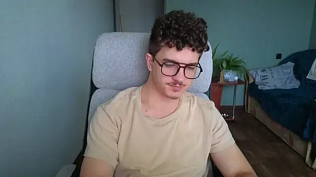 Remy Miles online show from 10/31/25, 07:20