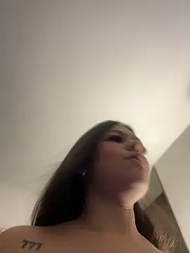 Snapshot of Alyshanon18 chatting on 03/13/25, 12:59 Alyshanon18 online show from 03/13/25, 12:59