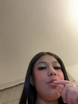 Snapshot of Alyshanon18 chatting on 03/20/25, 03:13 Alyshanon18 online show from 03/20/25, 03:13