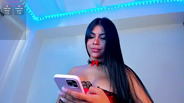 Snapshot of divinesalome chatting on 03/20/25, 08:29 divinesalome online show from 03/20/25, 08:29