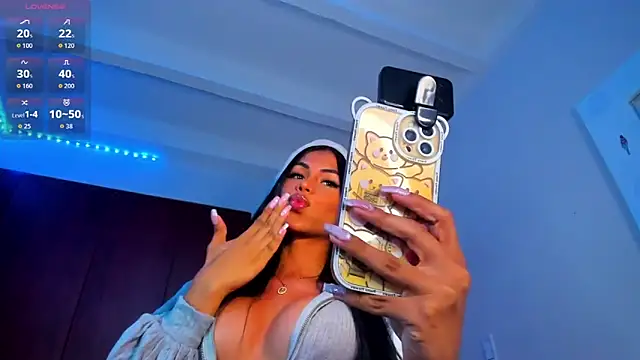 Snapshot of divinesalome chatting on 09/20/25, 08:43 divinesalome online show from 09/20/25, 08:43