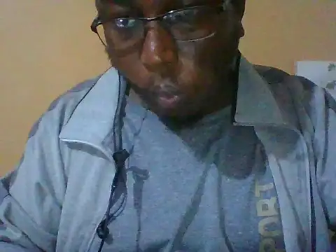 Snapshot of honeyswit chatting on 09/12/25, 06:30 honeyswit online show from 09/12/25, 06:30