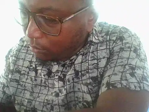 Snapshot of honeyswit chatting on 11/20/25, 02:50 honeyswit online show from 11/20/25, 02:50