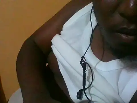 Snapshot of honeyswit chatting on 11/21/25, 09:46 honeyswit online show from 11/21/25, 09:46