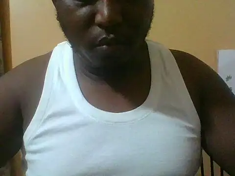 Snapshot of honeyswit chatting on 12/02/25, 09:32 honeyswit online show from 12/02/25, 09:32