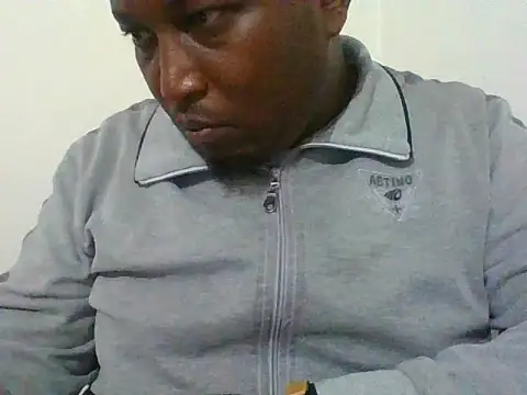 Snapshot of honeyswit chatting on 01/12/26, 08:47 honeyswit online show from 01/12/26, 08:47