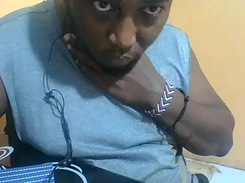 Snapshot of honeyswit chatting on 02/08/26, 09:07 honeyswit online show from 02/08/26, 09:07