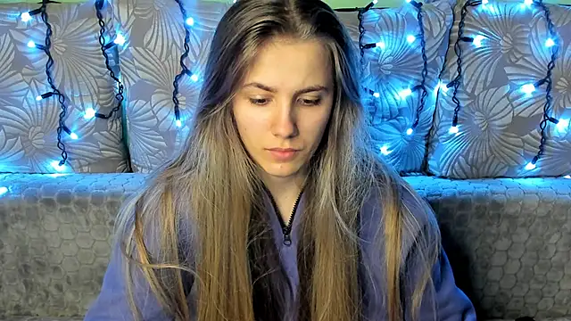 MaggieCake online show from 12/10/24, 12:39