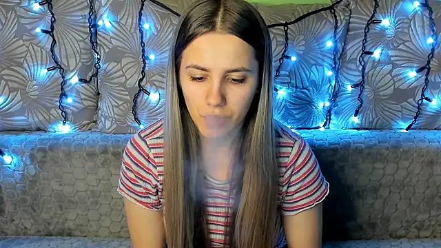 MaggieCake online show from 12/24/24, 12:44