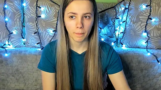 MaggieCake online show from 02/19/25, 04:55