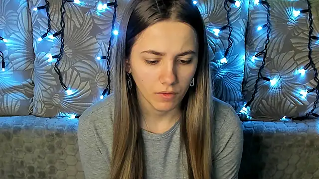 MaggieCake online show from 03/01/25, 05:52