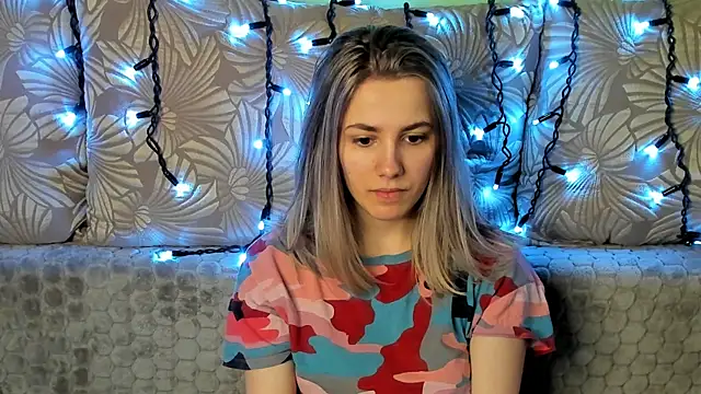 MaggieCake online show from 03/07/25, 07:41