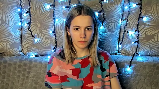 MaggieCake online show from 03/14/25, 01:16