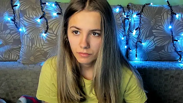 MaggieCake online show from 11/04/25, 04:00