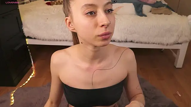 Snapshot of Ada_Gold_ chatting on 01/30/25, 03:51 Ada Gold online show from 01/30/25, 03:51